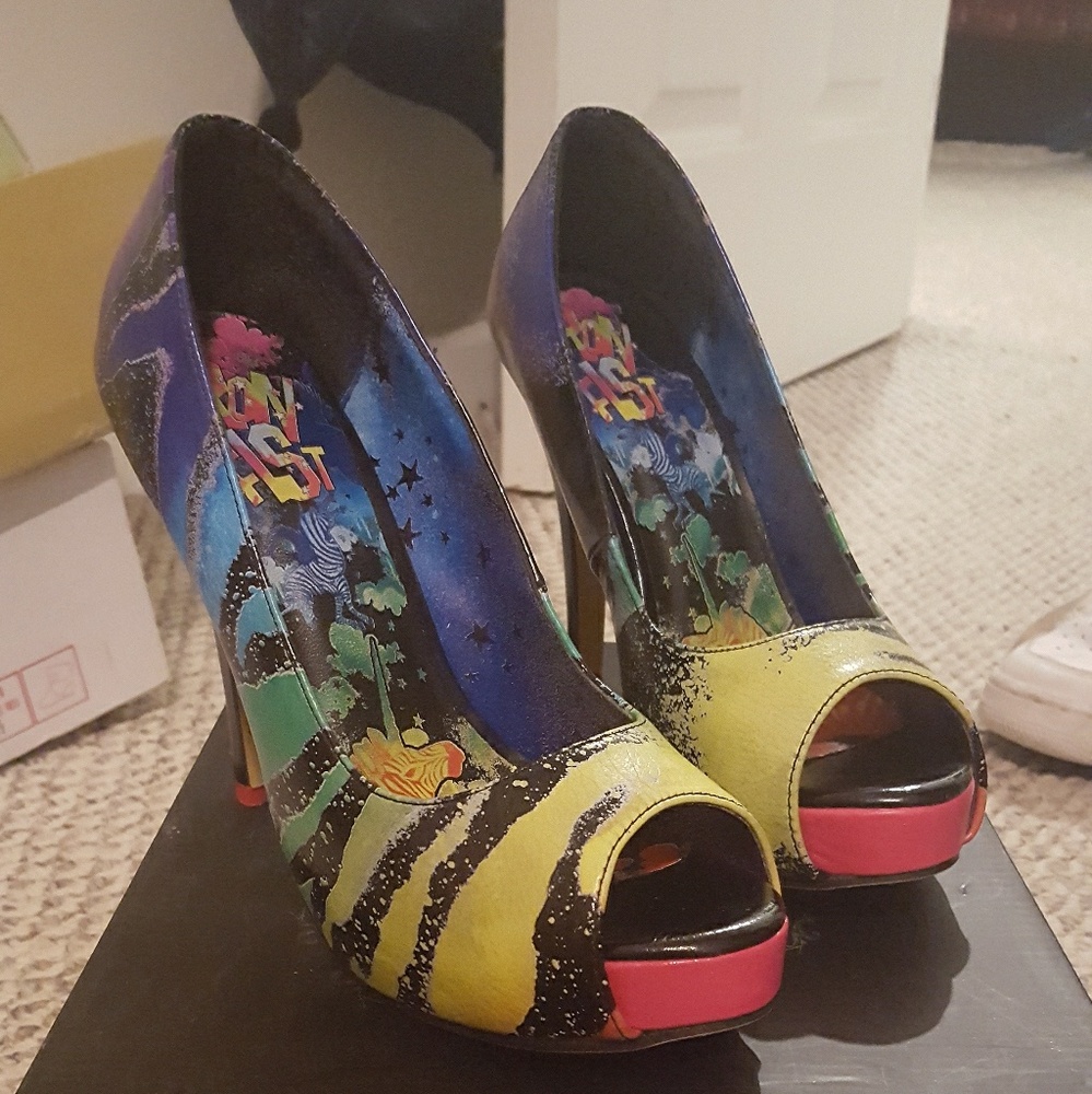 Multi color zebra platforms heels